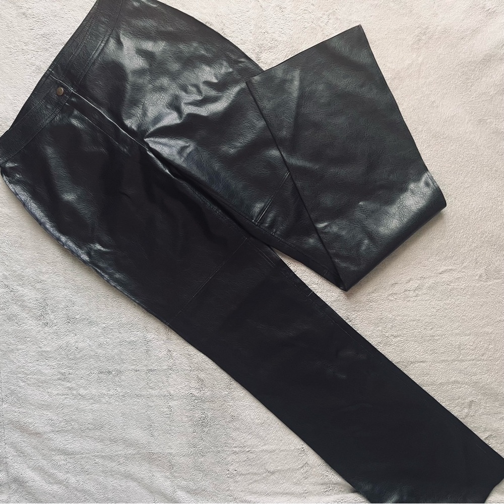 Vintage Vegan Faux Leather High-Waisted Seamed Straight Leg Ankle Pants Black